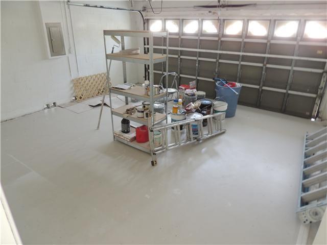 Silver Lakes Pembroke Pines, FL 33029 - Photo 19 of 25