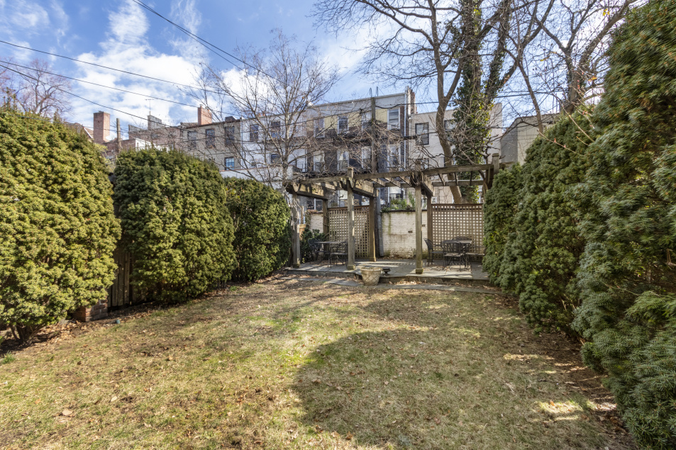 19 Strong Place Brooklyn, NY 11231 - Photo 2 of 12