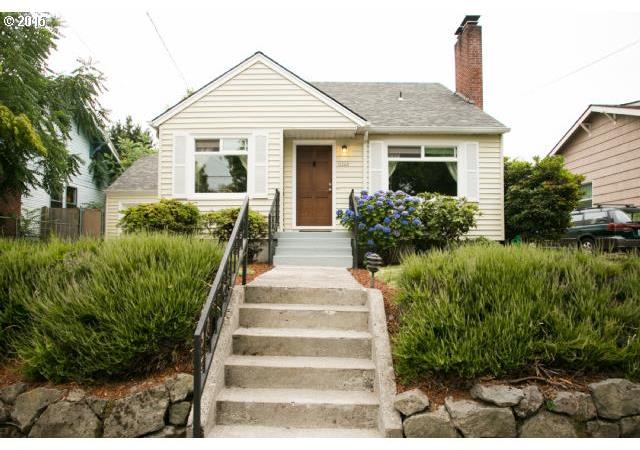1924 Northeast Rosa Parks Way Portland, OR 97211 - Photo 15 of 15 Gallery Image 15