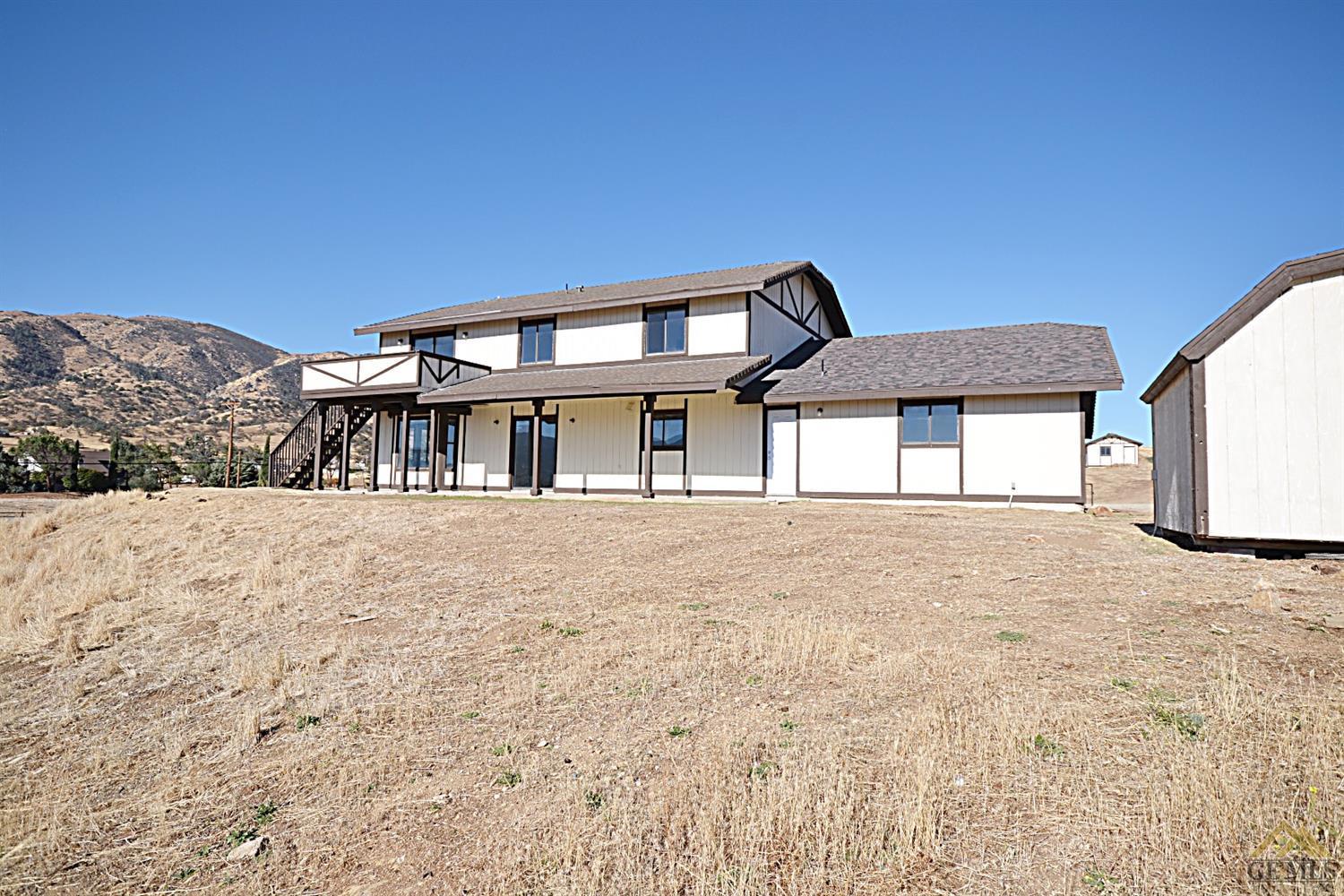 23653 Woodford-Tehachapi Road Tehachapi, CA 93561 - Photo 32 of 36 Gallery Image 32