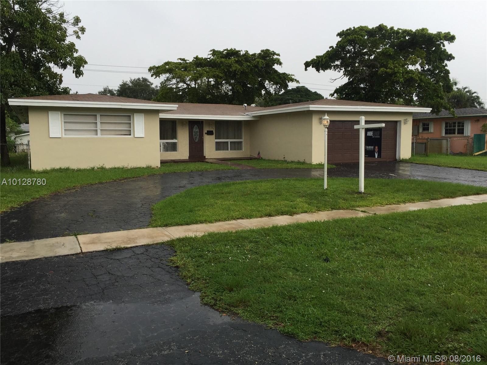 261 Southwest 58th Avenue Plantation, FL 33317 - Photo 2 of 19