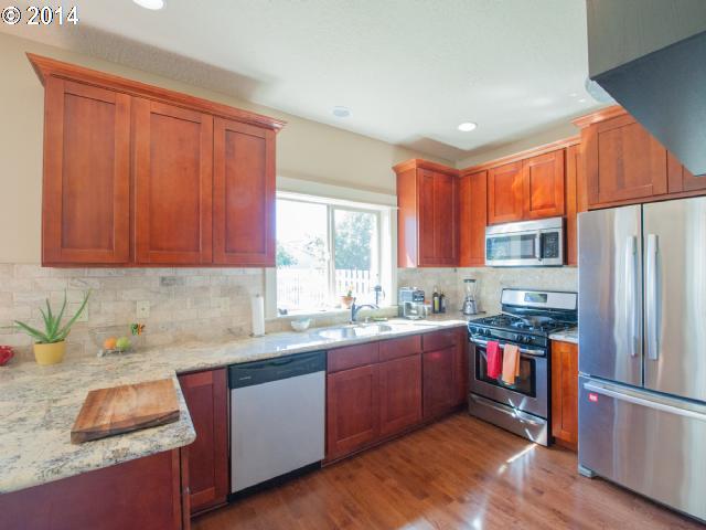 6106 Southeast Reedway Street Portland, OR 97206 - Photo 11 of 16 Gallery Image 11