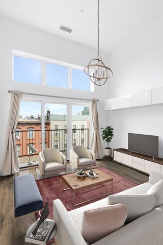 $695,000 | 164 Norman Avenue, Unit 3A | Greenpoint