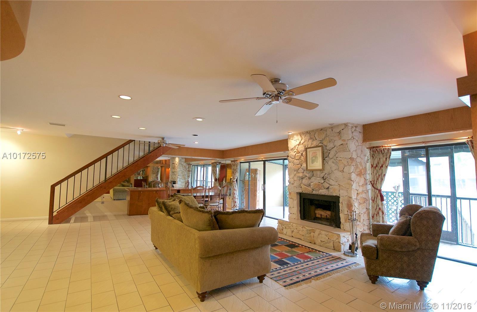 8305 Balgowan Road, Unit 8305 Miami Lakes, FL 33016 - Photo 6 of 18 Gallery Image 6