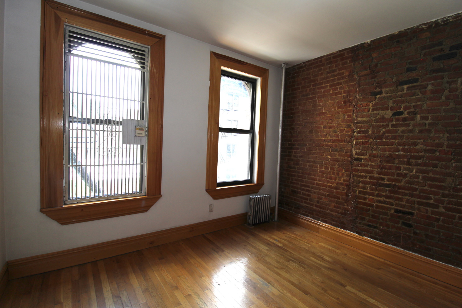324 East 94th Street, Unit 4E Manhattan, NY 10128 - Photo 6 of 7