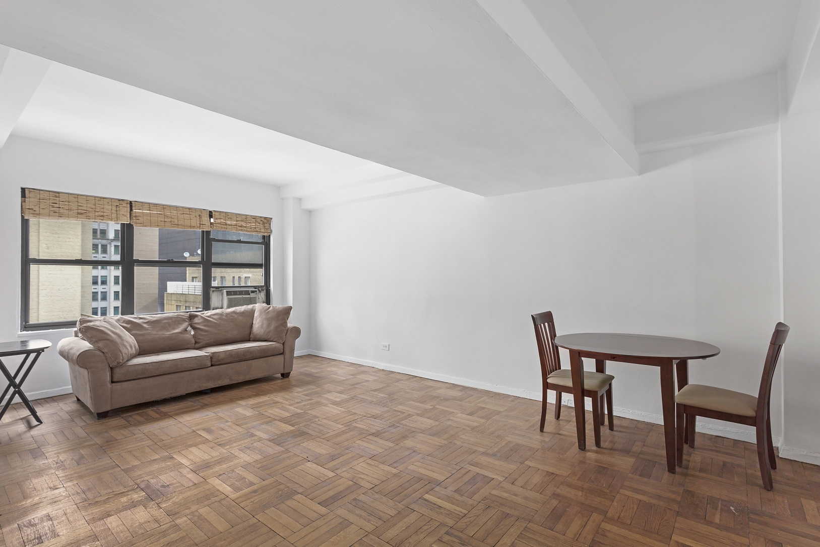 140 East 56th Street, Unit 14D Manhattan, NY 10022 - Photo 2 of 6