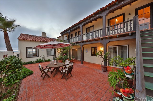 2302 The Strand Hermosa Beach, CA 90254 - Photo 8 of 29