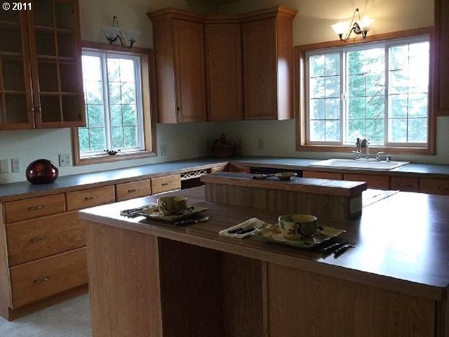1265 George Taylor Road Silverlake, WA 98645 - Photo 11 of 16 Gallery Image 11