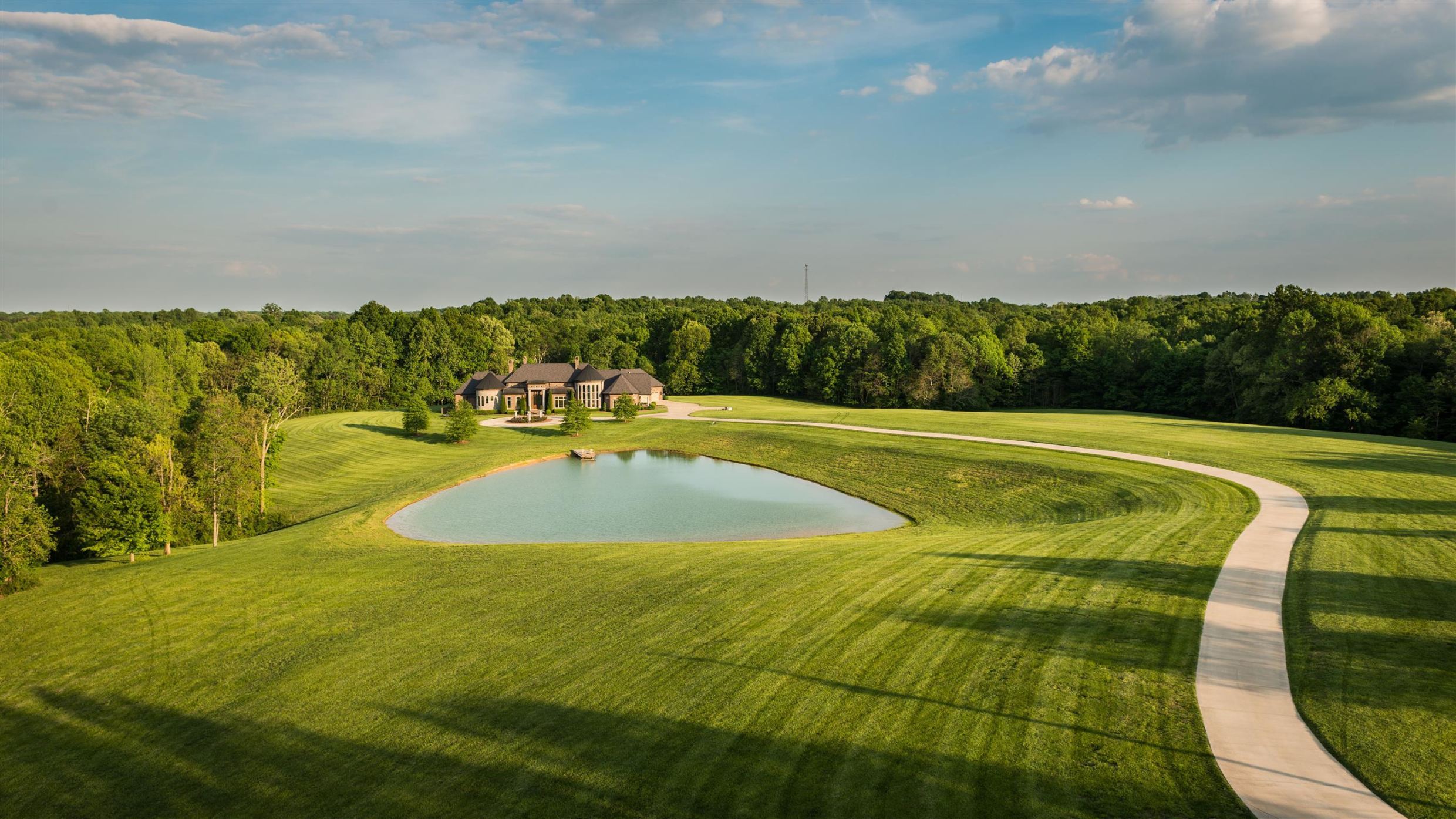7137 Swift Road Greenbrier, TN 37073 - Photo 2 of 30