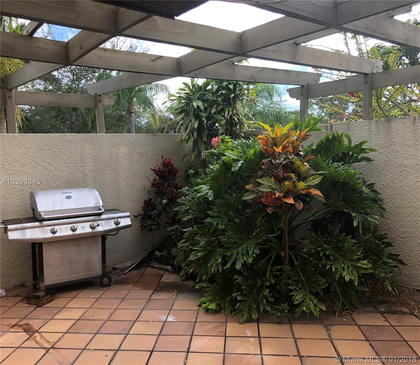 4716 Southwest 67th Avenue, Unit D1 Miami, FL 33155 - Photo 5 of 18