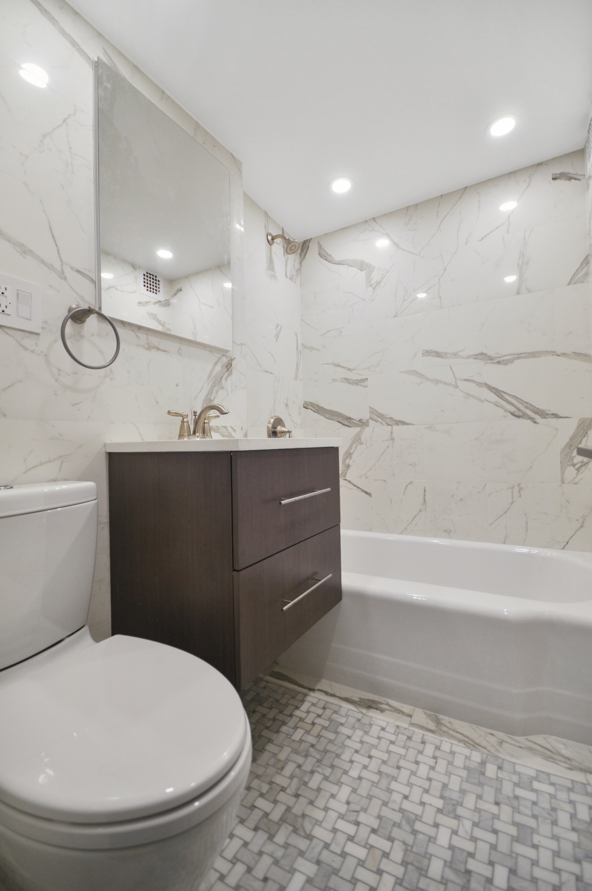 440 East 79th Street, Unit 5C Manhattan, NY 10075 - Photo 10 of 16