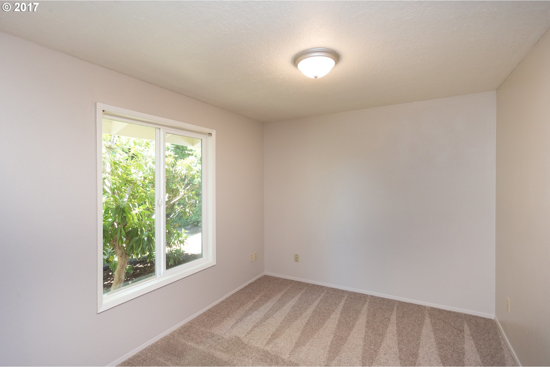 1870 Southwest 217th Avenue Beaverton, OR 97003 - Photo 14 of 30