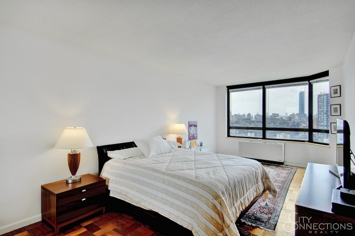 630 1st Avenue, Unit 27K Manhattan, NY 10016 - Photo 2 of 8