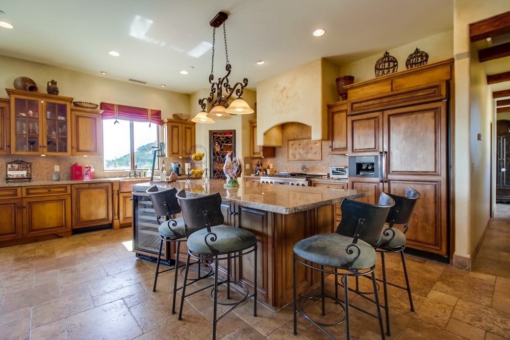 532 Canyon Rim Drive El Cajon, CA 92021 - Photo 10 of 25 Gallery Image 10