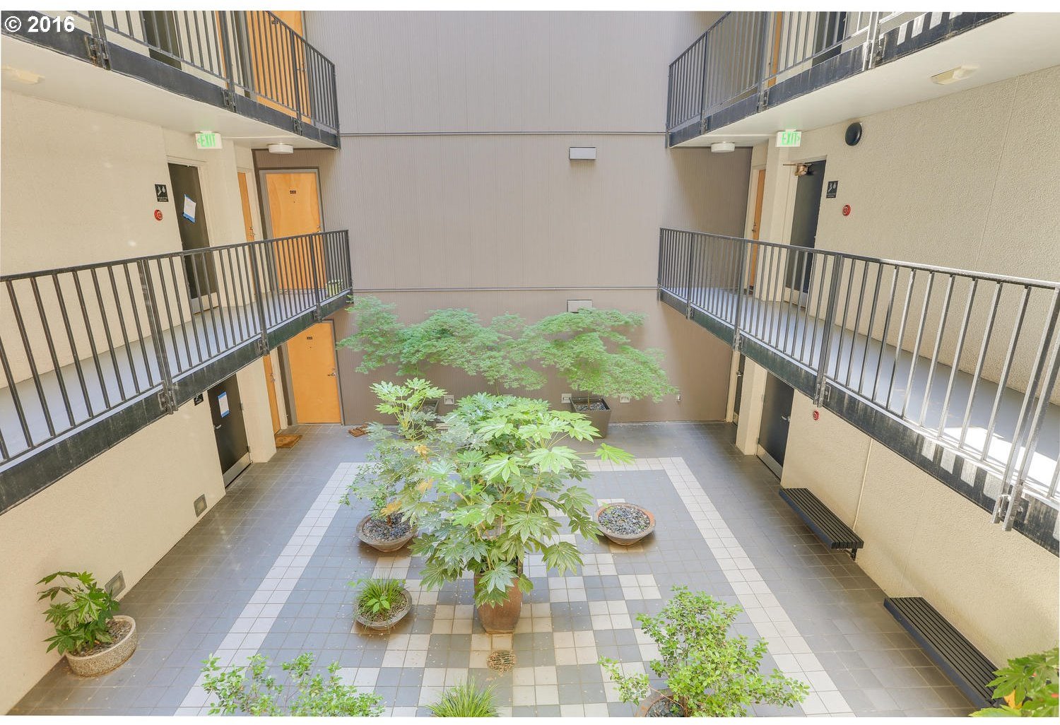 2020 Southwest Main Street, Unit 402 Portland, OR 97205 - Photo 19 of 29
