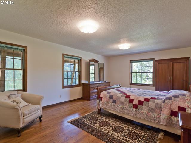 11908 Northwest McNamee Road Portland, OR 97231 - Photo 7 of 16