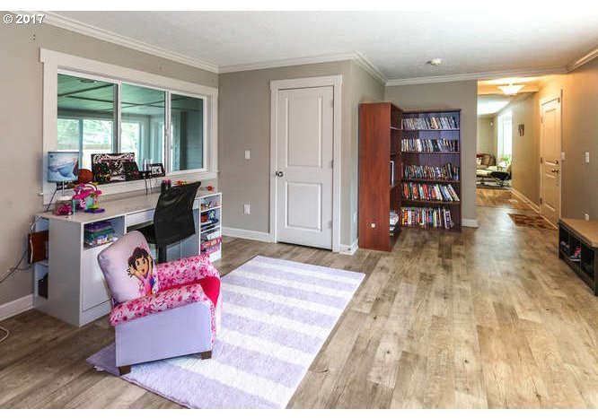 12511 Southwest Boones Ferry Road Lake Oswego, OR 97035 - Photo 20 of 27 Gallery Image 20