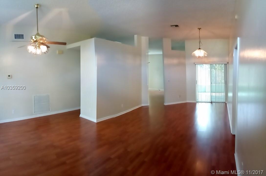 102 Waterway Road Royal Palm Beach, FL 33411 - Photo 5 of 19