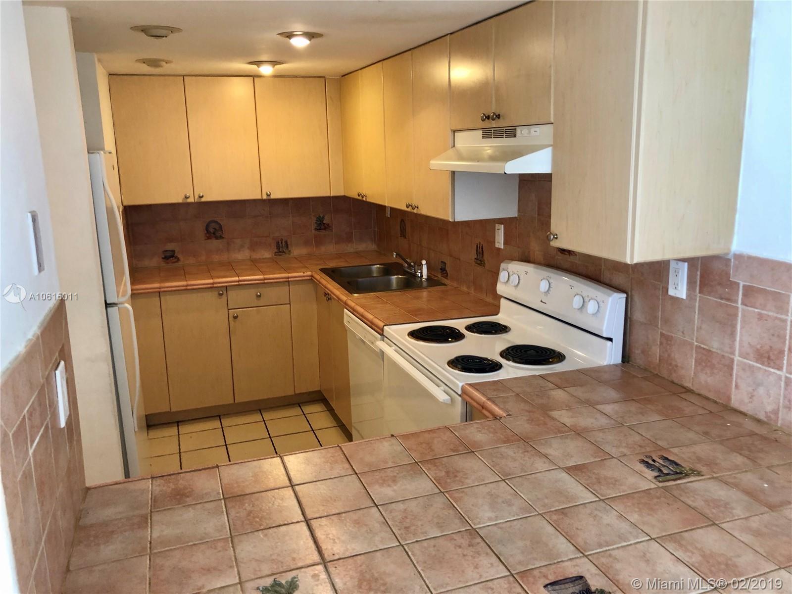 14357 Southwest 97th Lane Miami, FL 33186 - Photo 12 of 36