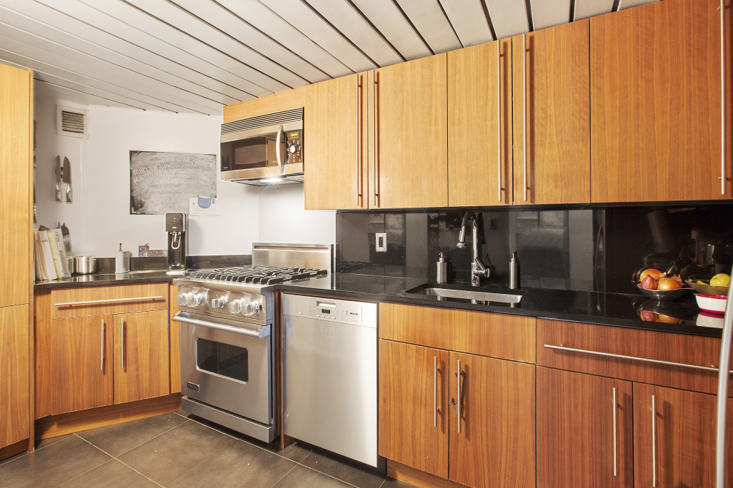 421 Hudson Street, Unit 509 Manhattan, NY 10014 - Photo 3 of 10