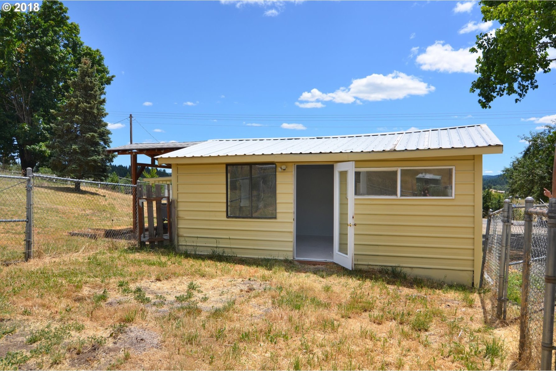 28675 Gimpl Hill Road Eugene, OR 97402 - Photo 22 of 32 Gallery Image 22