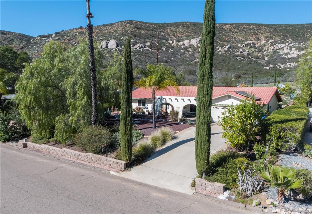 24224 Rutherford Road Ramona, CA 92065 - Photo 1 of 25