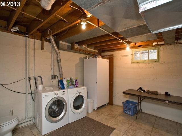 12026 Southeast Foster Road Portland, OR 97266 - Photo 16 of 16