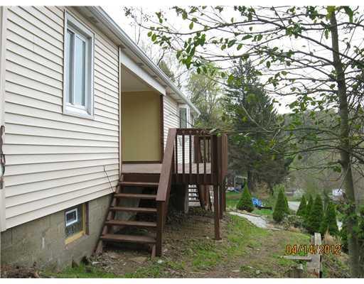 1726 Mansfield Road Elizabeth, PA 15037 - Photo 15 of 18 Gallery Image 15