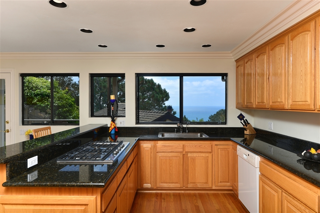 2143 Cordero Road Del Mar, CA 92014 - Photo 8 of 16