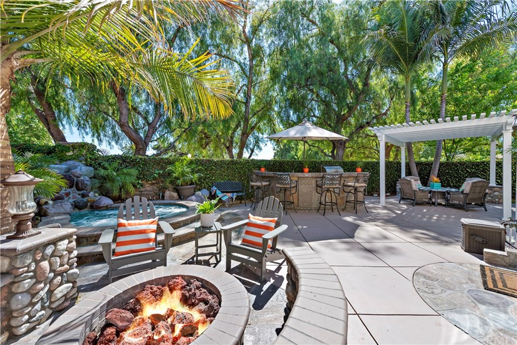 25 Laurelhurst Drive Ladera Ranch, CA 92694 - Photo 2 of 54