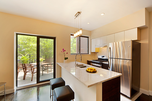 188 Woodpoint Road, Unit 1B Brooklyn, NY 11211 - Photo 4 of 6