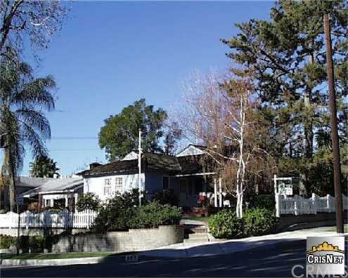 537 Jamestown Road Burbank, CA 91504 - Photo 1 of 1