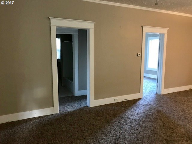 415 Northwest 11th Street Pendleton, OR 97801 - Photo 4 of 20