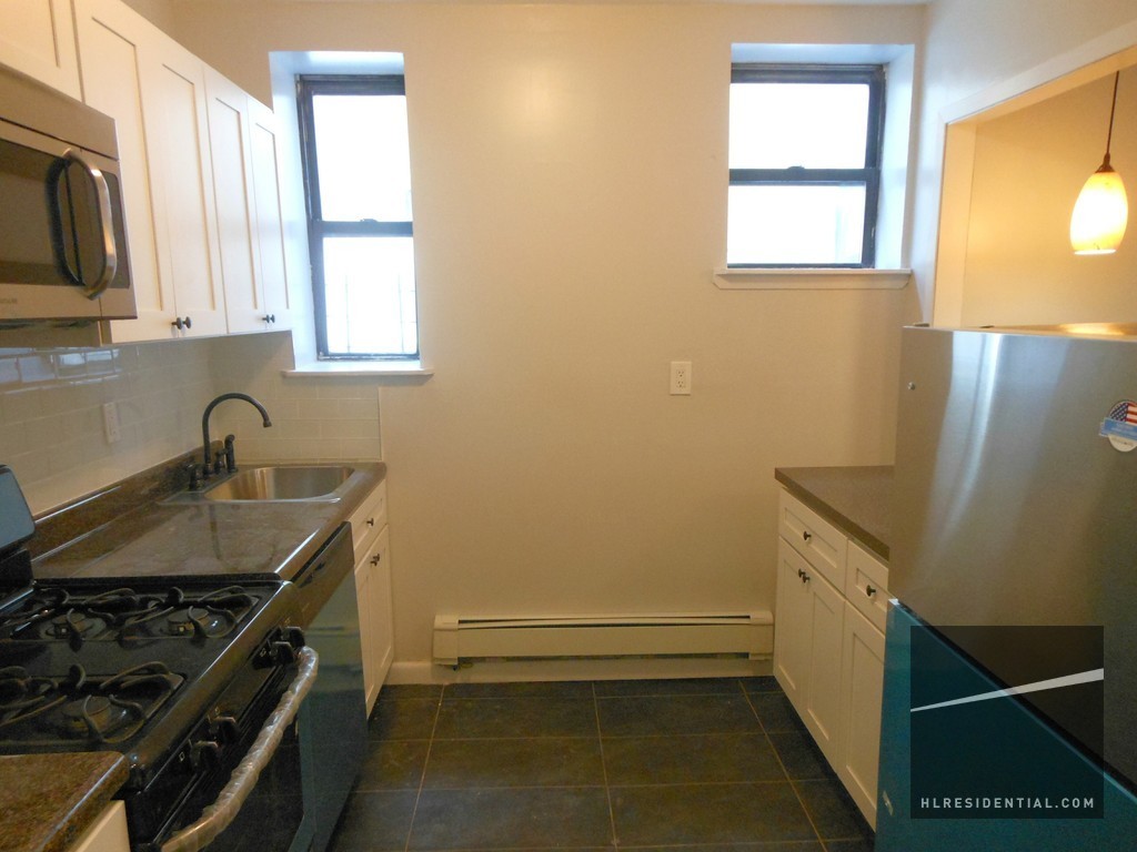 1182 Putnam Avenue, Unit 2B Brooklyn, NY 11221 - Photo 9 of 11