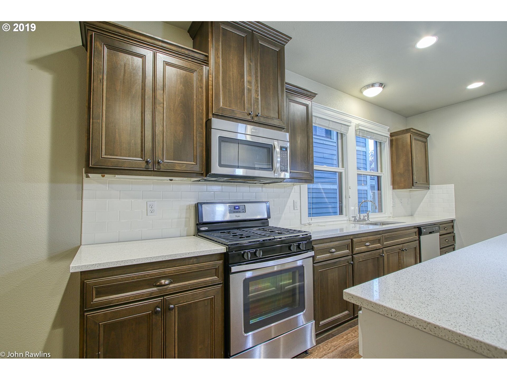 3312 Southwest 1st Avenue Portland, OR 97239 - Photo 8 of 20