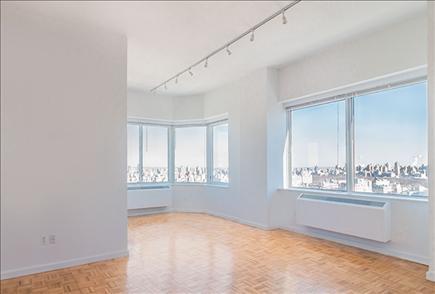 180 Riverside Boulevard, Unit 4C Manhattan, NY 10069 - Photo 3 of 5