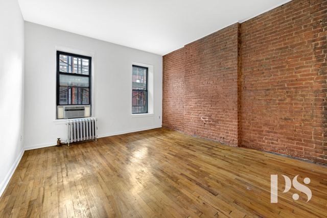 $445,000 | 433 West 54th Street, Unit 13 | Hell's Kitchen