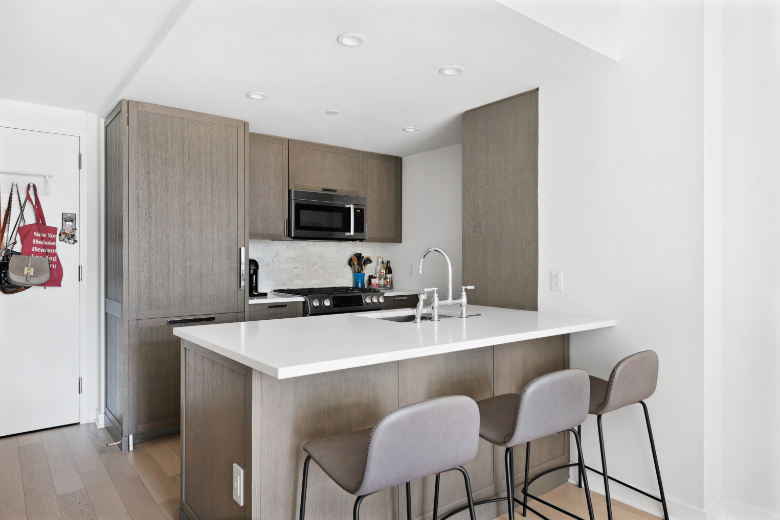 261 Hudson Street, Unit 7E Manhattan, NY 10013 - Photo 2 of 9