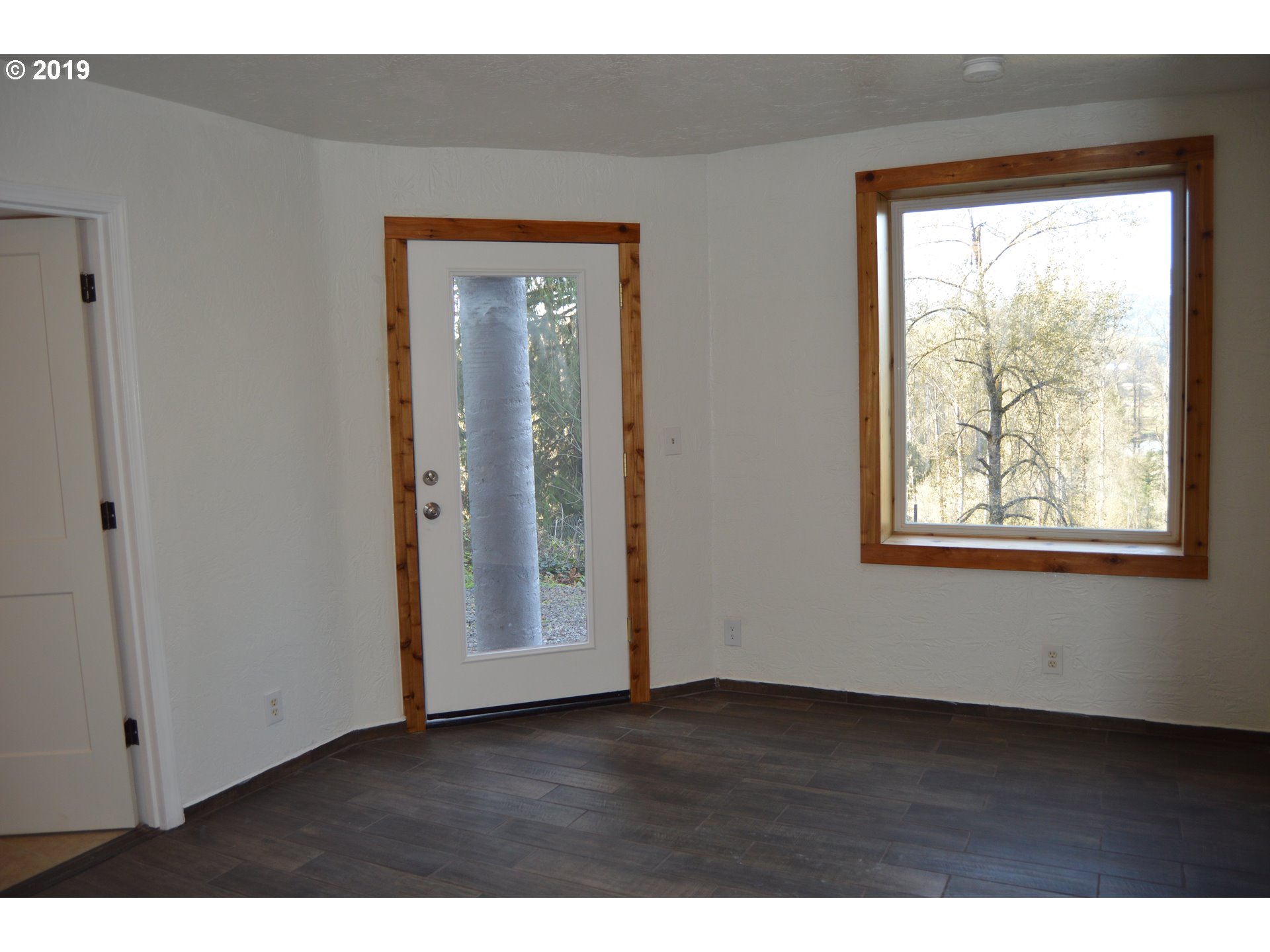 39437 Deerhorn Road Springfield, OR 97478 - Photo 16 of 32