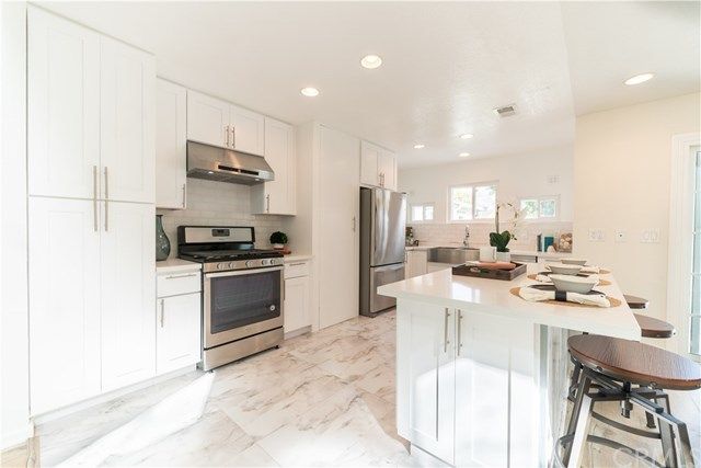 $1,799,999 | 397 La Perle Lane, Costa Mesa, CA 92627