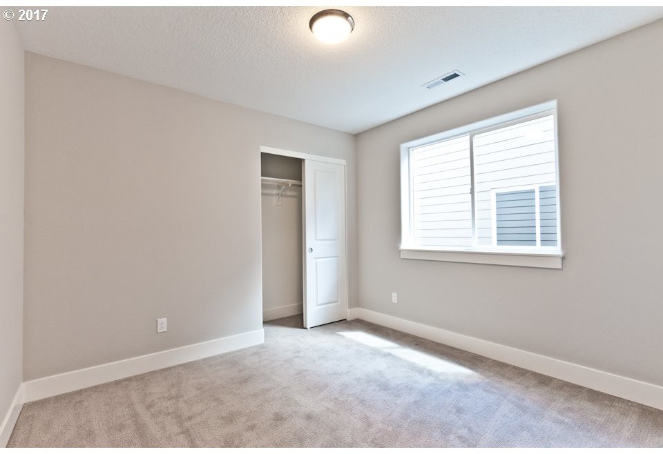 20182 Southwest Kinnaman Road Beaverton, OR 97078 - Photo 21 of 28 Gallery Image 21