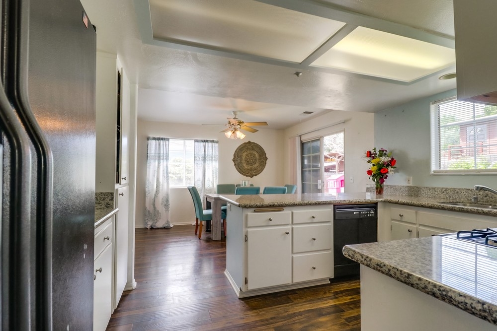 3796 Carol Way Spring Valley, CA 91977 - Photo 12 of 25 Gallery Image 12