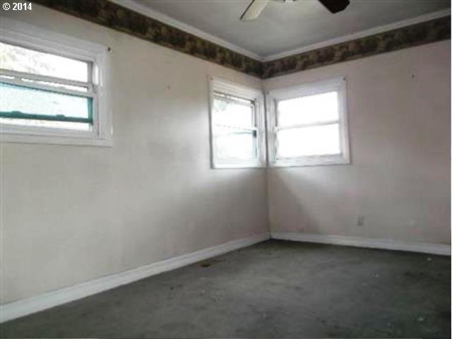 1433 Northeast Rosa Parks Way Portland, OR 97211 - Photo 7 of 16 Gallery Image 7