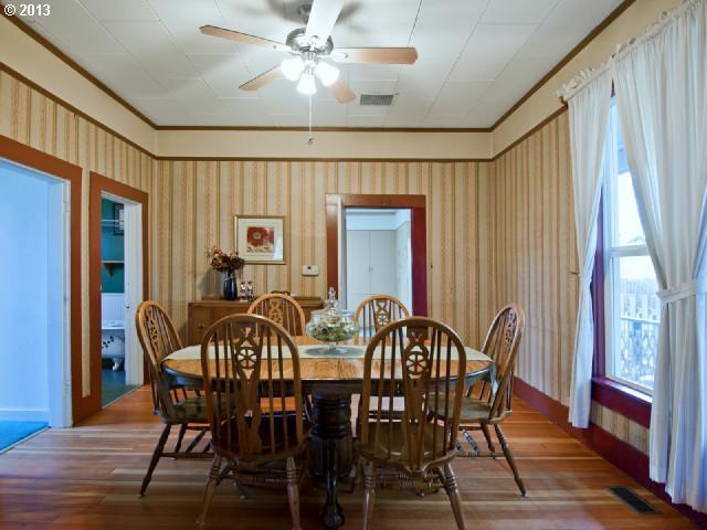 6110 Southeast Reedway Street Portland, OR 97206 - Photo 7 of 16 Gallery Image 7