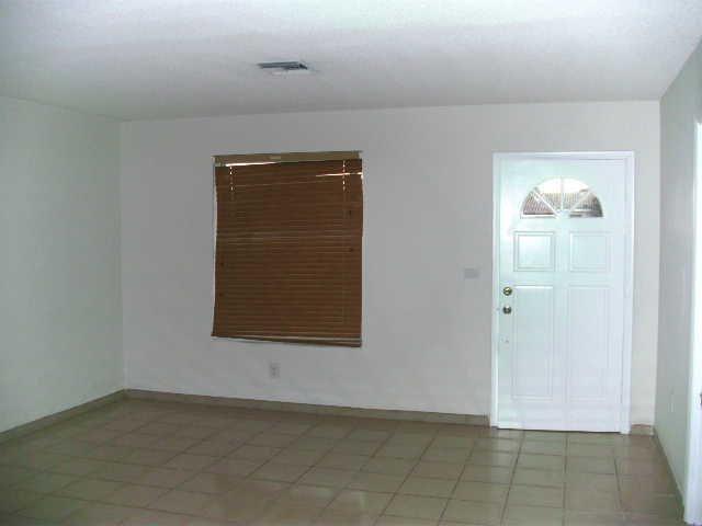 7960 Northwest 174th Street Hialeah, FL 33015 - Photo 2 of 7