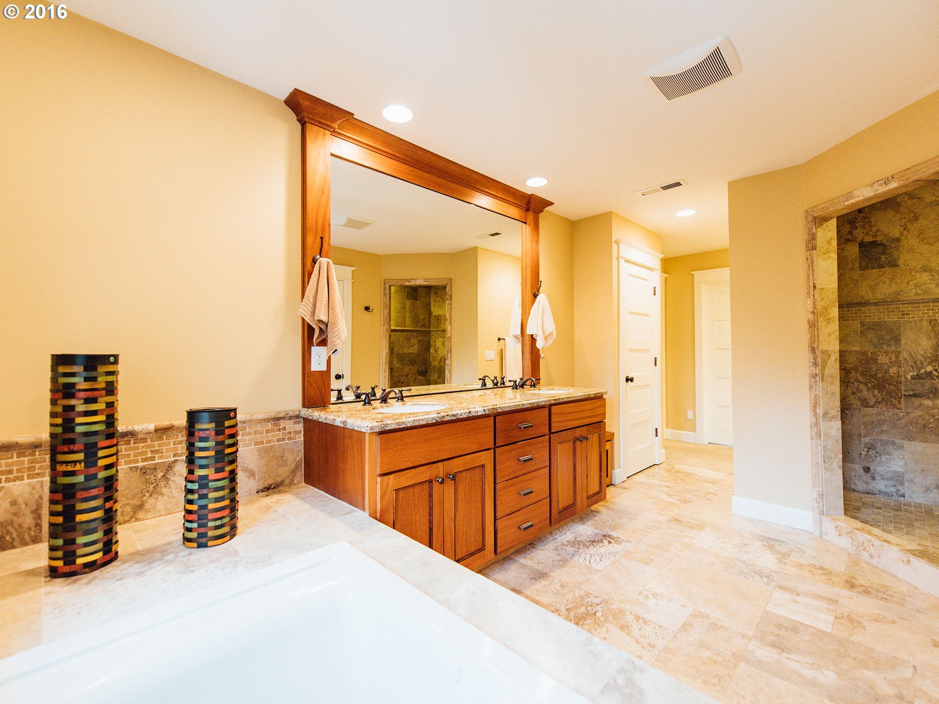 4913 Southwest Barnes Road Portland, OR 97221 - Photo 18 of 32