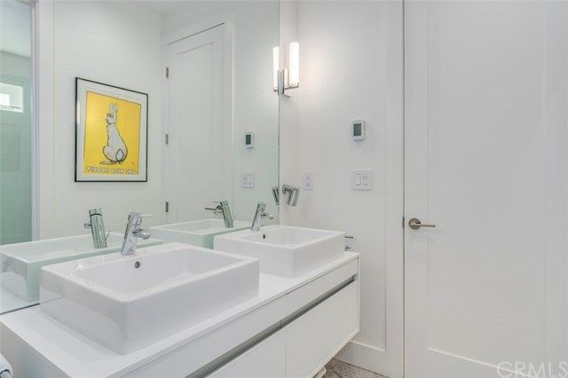 $3,900,000 | 925 Sandcastle Drive, Corona del Mar, CA 92625