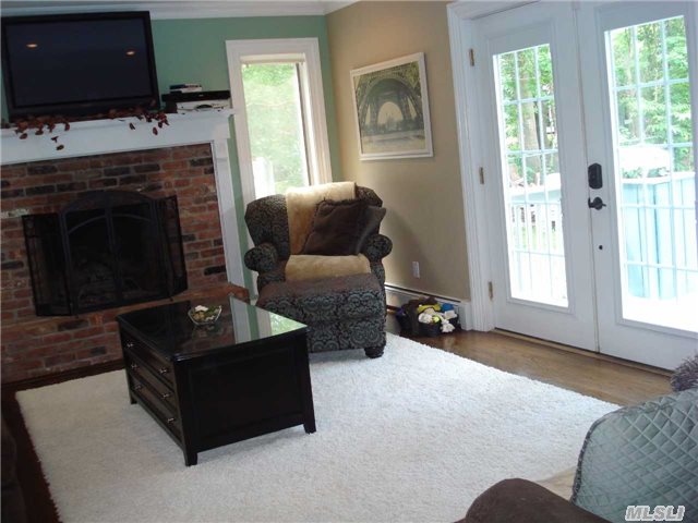32 Jomar Road Shoreham, NY 11786 - Photo 8 of 20 Gallery Image 8