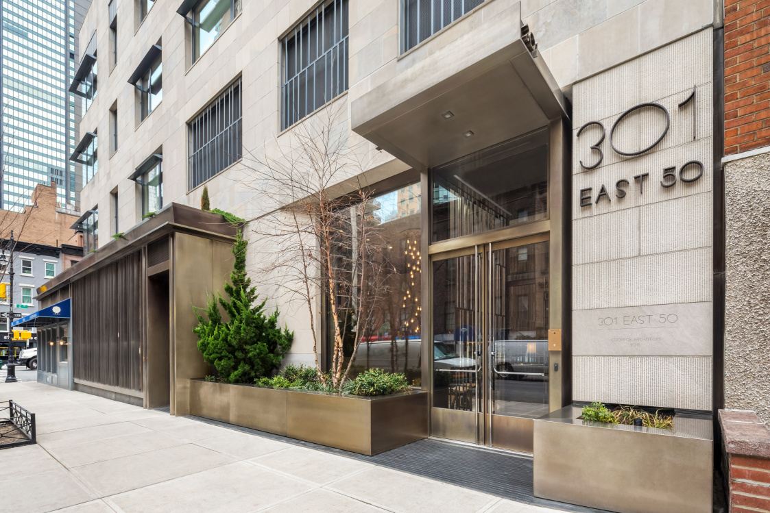 301 E 50th St, Manhattan, NY 10022 - Photo 3 of 5