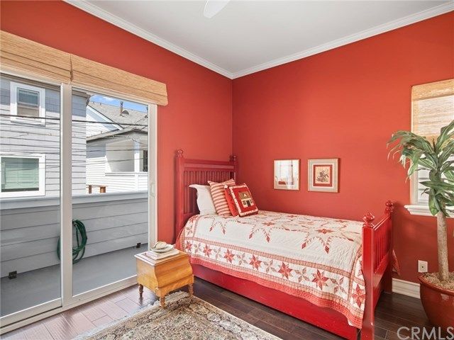 $2,725,000 | 305 Sapphire Avenue, Newport Beach, CA 92662